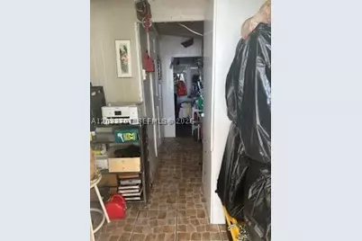 8721 SW 22nd, Davie, FL 33324 - Photo 17