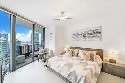 1000 Brickell #4401, Miami, FL 33131 - Photo 9