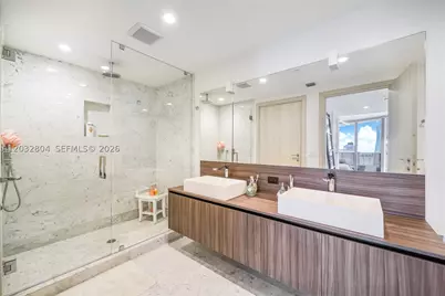1000 Brickell #4401, Miami, FL 33131 - Photo 11