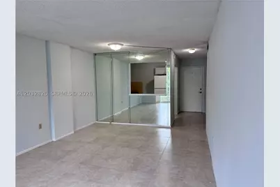 16950 W Dixiea232 #232, North Miami Beach, FL 33160 - Photo 5