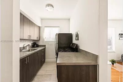 7340 Harding #15, Miami Beach, FL 33141 - Photo 3