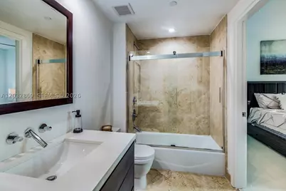 6000 Collins #346, Miami Beach, FL 33140 - Photo 21