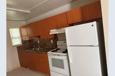 307 NW 12th #2, Fort Lauderdale, FL 33311 - Photo 3
