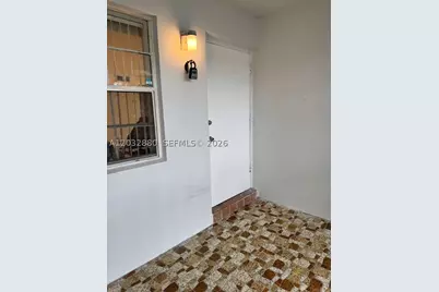 705 NE 2nd #11, Hallandale Beach, FL 33009 - Photo 3