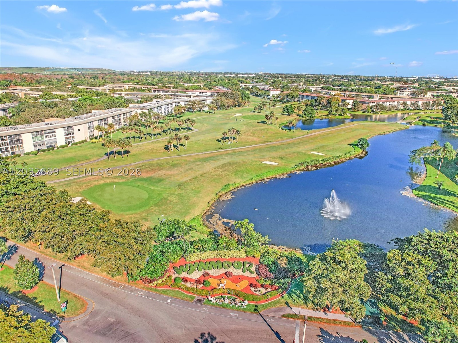 1601 Abaco #F3 main architectural view