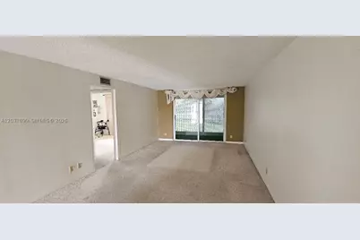9823 S Hollybrook Lake #310, Pembroke Pines, FL 33025 - Photo 15