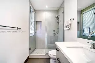 [Address not provided], Hollywood, FL 33019 - Photo 17