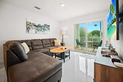 10950 NW 82nd #213, Doral, FL 33178 - Photo 3