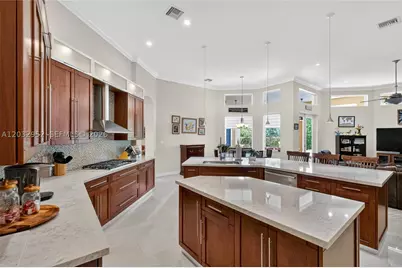 8920 SW 162nd, Palmetto Bay, FL 33157 - Photo 5