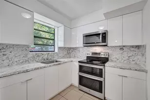 1140 N 74th, Hollywood, FL 33024 - Photo 19