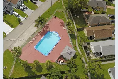 942 SW 8th, Florida City, FL 33034 - Photo 17