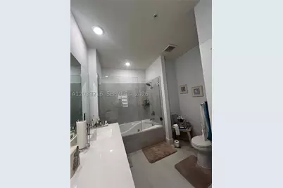 4670 NW 84th #32, Doral, FL 33166 - Photo 7