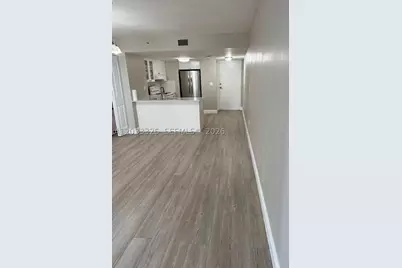 7832 Collins #406, Miami Beach, FL 33141 - Photo 7