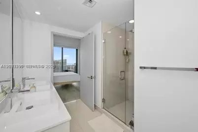 55 SW 9th #3506, Miami, FL 33130 - Photo 7