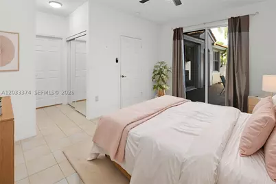 1521 Seagrape, Hollywood, FL 33019 - Photo 3