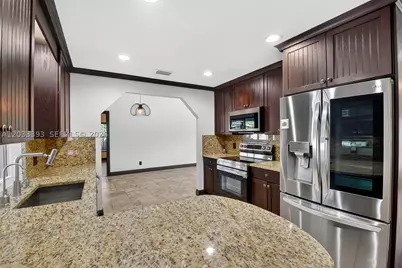 13808 Geranium, Wellington, FL 33414 - Photo 5
