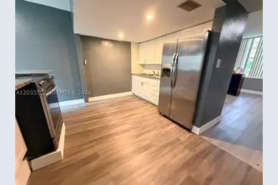 274 NE 141st #3C, Miami, FL 33161 - Photo 5