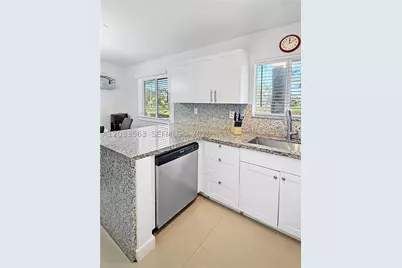 945 NE 34th #204, Homestead, FL 33033 - Photo 9