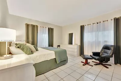 221 SE 9th #102, Pompano Beach, FL 33060 - Photo 9