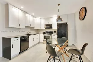 221 SE 9th, Pompano Beach, FL 33060 - Photo 1