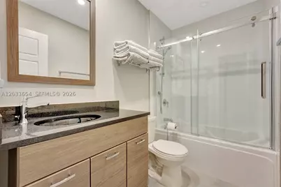 221 SE 9th #102, Pompano Beach, FL 33060 - Photo 17