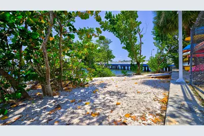 2 Grove Isle #B1210, Miami, FL 33133 - Photo 27