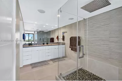 2 Grove Isle #B1210, Miami, FL 33133 - Photo 19