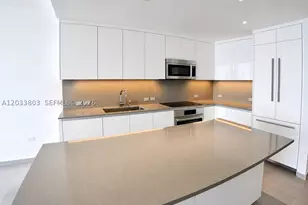 88 SW 7th, Miami, FL 33130 - Photo 9