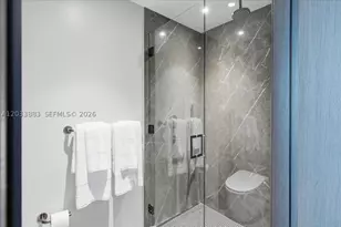 20 NE 11th, Miami, FL 33132 - Photo 7
