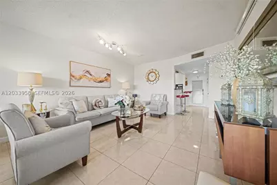 8951 Sunrise Lakes #301, Sunrise, FL 33322 - Photo 7
