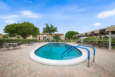 8951 Sunrise Lakes #301, Sunrise, FL 33322 - Photo 33