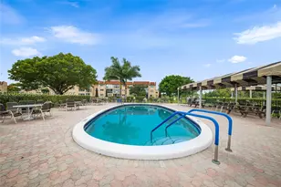 8951 Sunrise Lakes, Sunrise, FL 33322 - Photo 33
