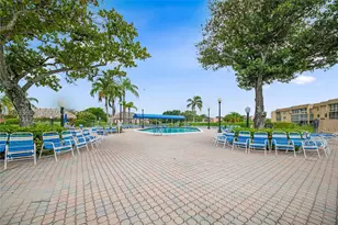 8951 Sunrise Lakes, Sunrise, FL 33322 - Photo 23