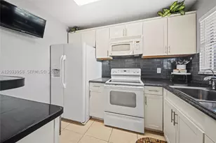 8951 Sunrise Lakes, Sunrise, FL 33322 - Photo 3