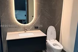 20 NE 11th, Miami, FL 33132 - Photo 3