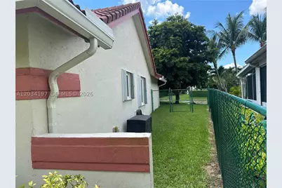 16328 NW 11th, Pembroke Pines, FL 33028 - Photo 11