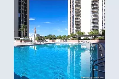 20335 W Country Club #1701, Aventura, FL 33180 - Photo 17