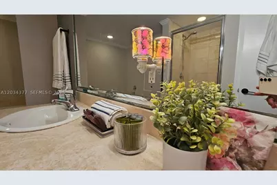 17375 Collins #2304, Sunny Isles Beach, FL 33160 - Photo 19