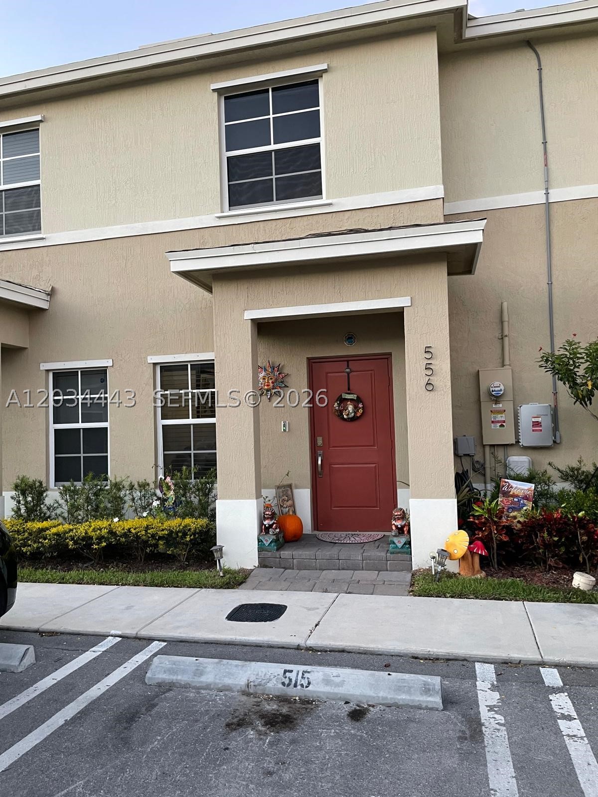 556 NE 5th - 556 NE 5th, Florida City, FL 33034 Luxury Property | Jose Angel Pina