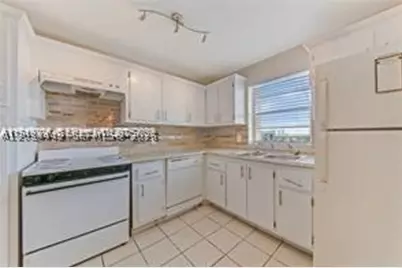 2025 NE 164th #904, North Miami Beach, FL 33162 - Photo 11