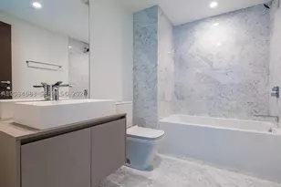 1000 Brickell, Miami, FL 33131 - Photo 21