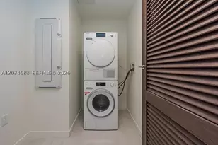 1000 Brickell, Miami, FL 33131 - Photo 5