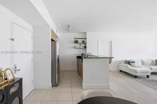325 S Biscayne, Miami, FL 33131 - Photo 11