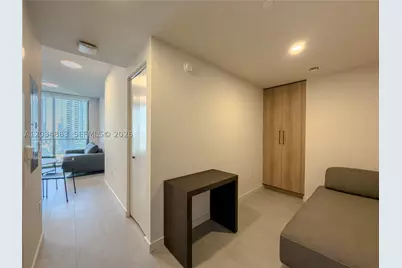 121 NE 5th #2211, Miami, FL 33132 - Photo 17