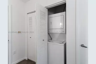 133 NE 2nd #801, Miami, FL 33132 - Photo 9