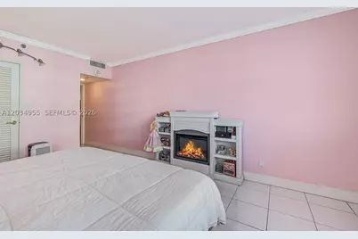 100 Lincoln #502, Miami Beach, FL 33139 - Photo 17