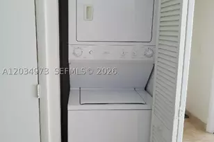 31 SE 5th, Miami, FL 33131 - Photo 11