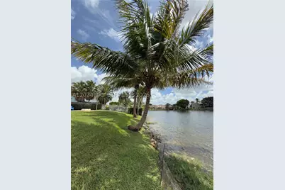 8404 SW 42nd, Davie, FL 33328 - Photo 17