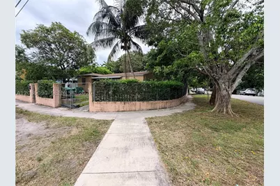 1068 NW 34th, Miami, FL 33127 - Photo 5