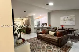 2051 Borealis, Weston, FL 33327 - Photo 9
